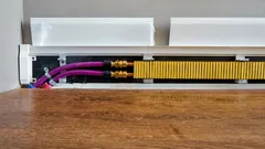 Keine Notwendigkeit, unter dem Boden zu installieren: Wie eine Fußleistenheizung die Wohnung ohne Renovierung warm hält